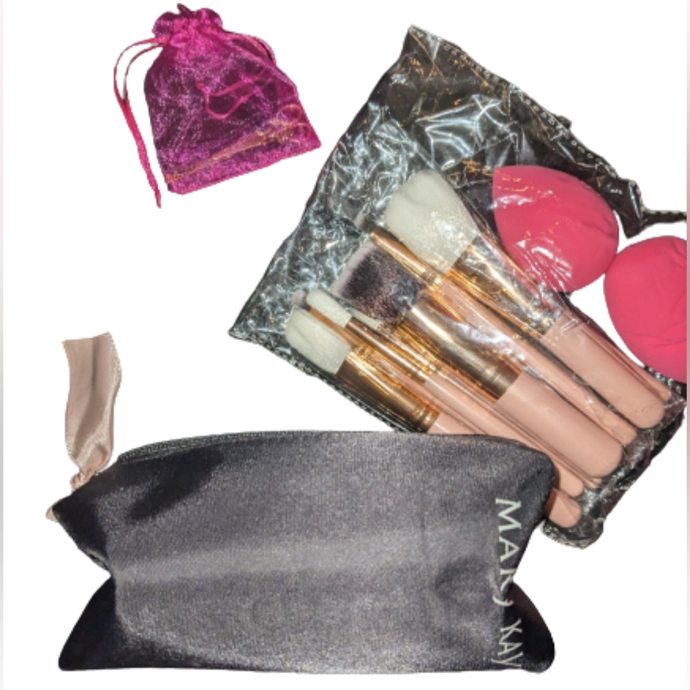 Relisting! NEW! Mary Kay Tools Bundle with One Hair Accessory 15 piece Lot